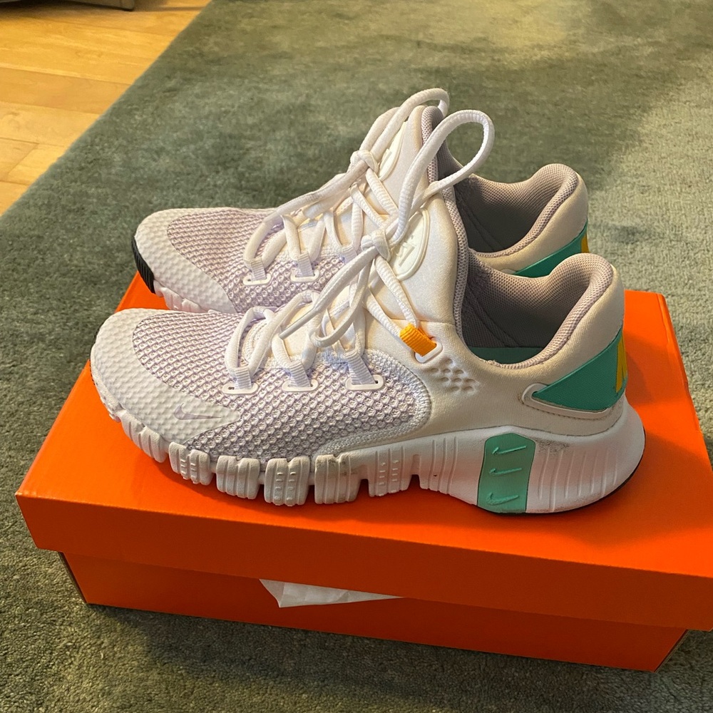 Nike Metcon 4 Green Glow Training sneakers